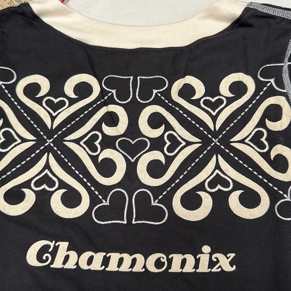 Alp-n-Rock SNOWFLAKE Vneck - Black - Picture 6 of 15